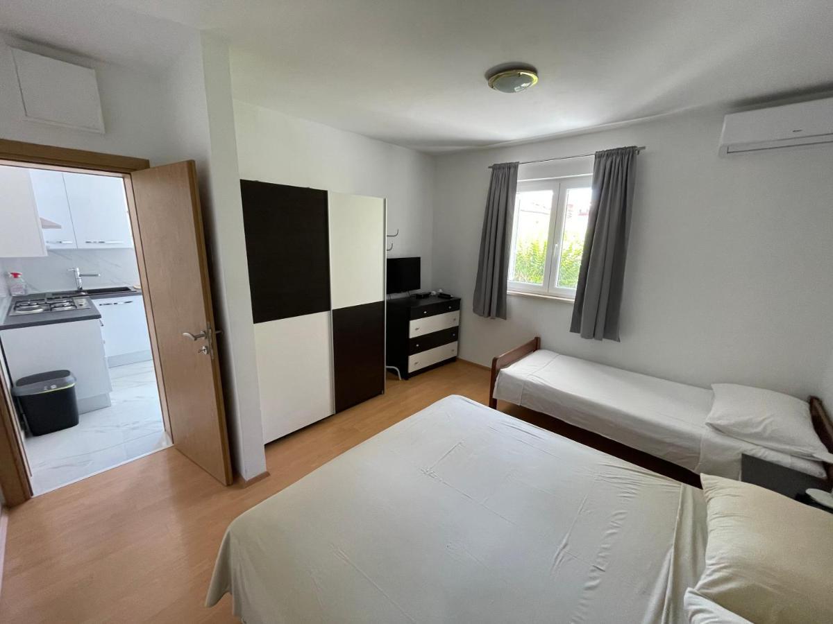 Apartmani Jasminka Vodice Eksteriør billede