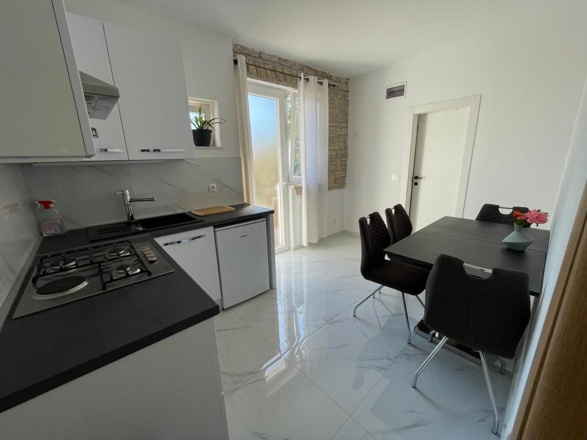 Apartmani Jasminka Vodice Eksteriør billede
