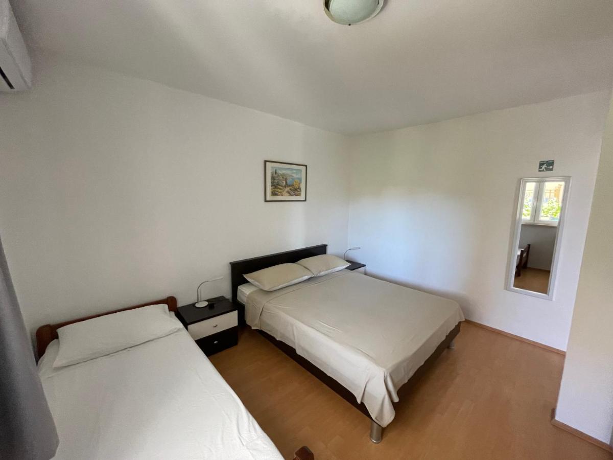 Apartmani Jasminka Vodice Eksteriør billede
