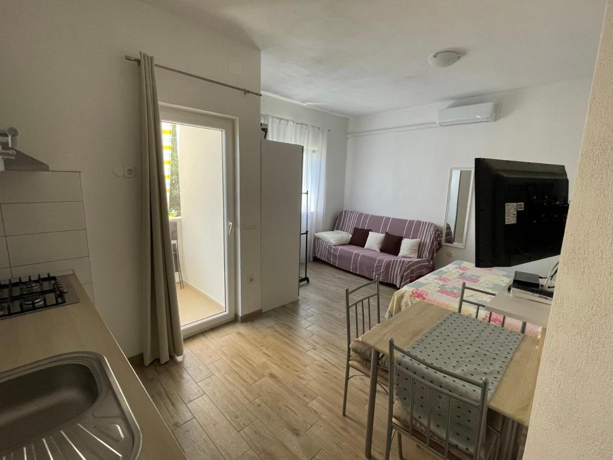Apartmani Jasminka Vodice Eksteriør billede