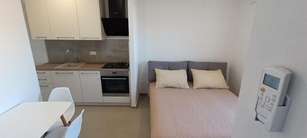 Apartmani Jasminka Vodice Eksteriør billede